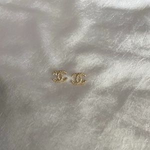 Earrings CHANEL authentic pre owned gold color